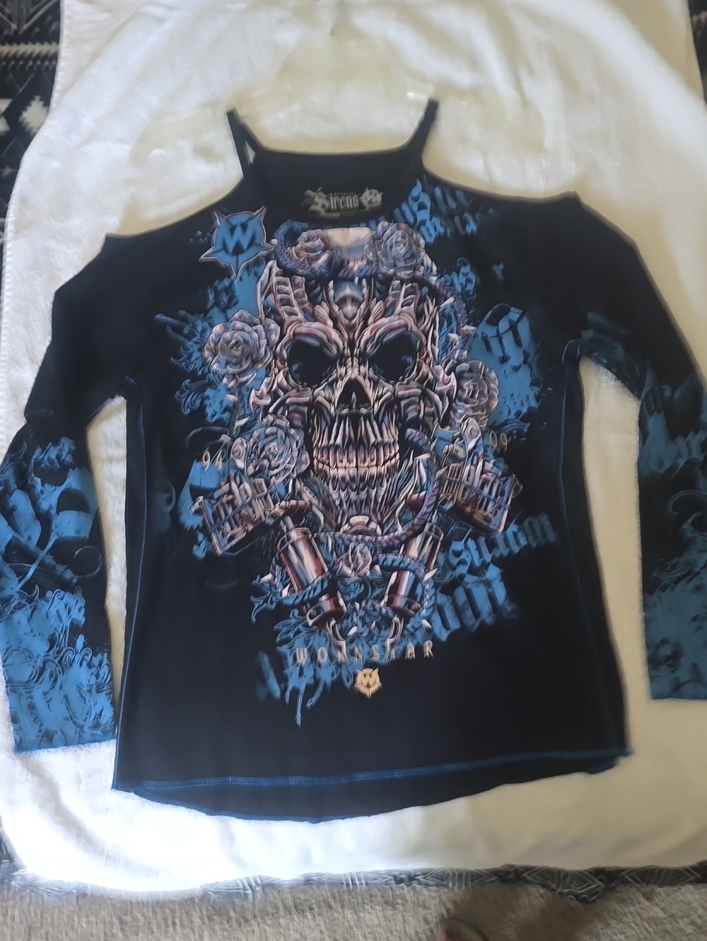 Black & Blue Skull Graphic Cold-Shoulder Top- NWOT